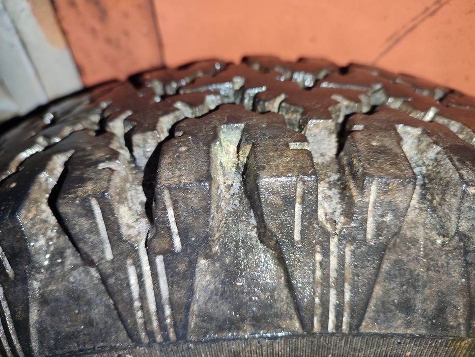 АИ-168У 2шт. R13 б/у відмінний стан.