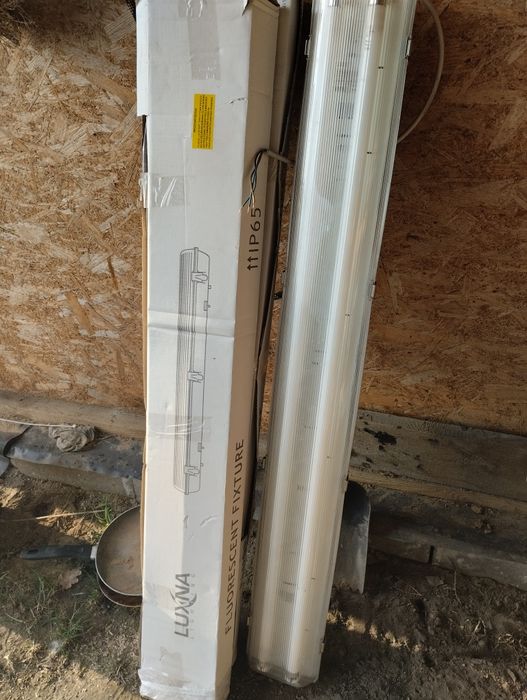 Lampy nadtynkowame LED IP 35 nowe 3 szt