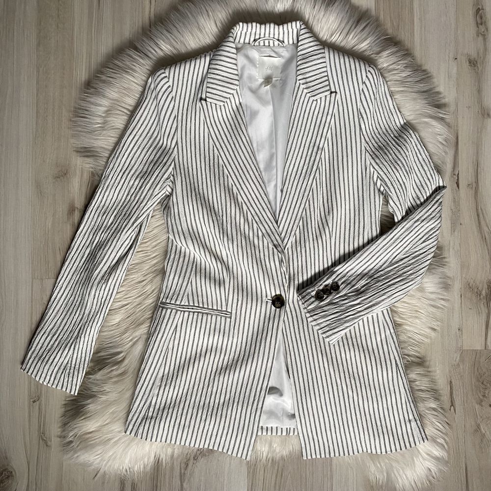 Marynarka XS/34 H&M biała w czarne paski jednorzędowa