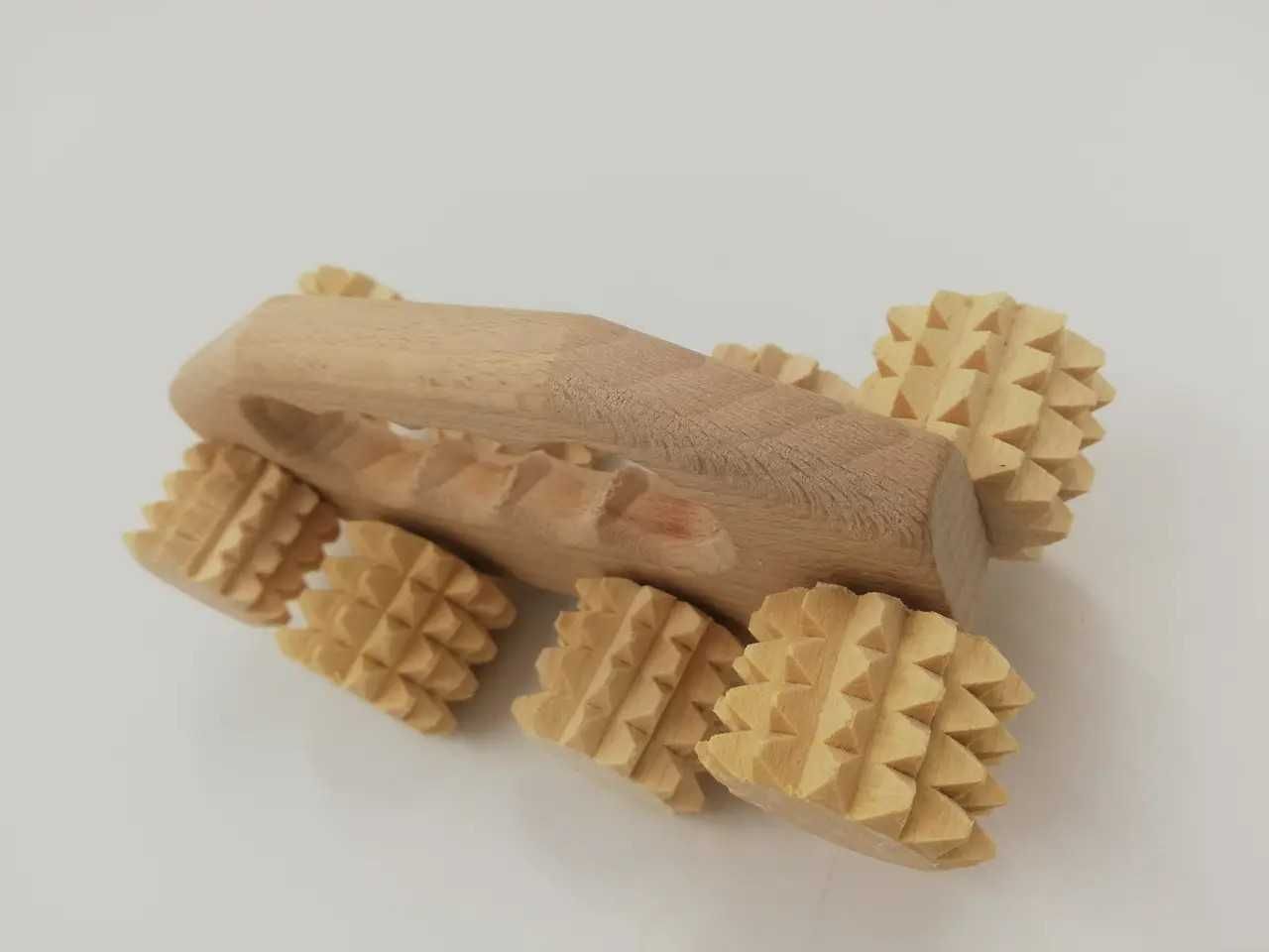 Массажер для тела антицеллюлитный деревянный зубчатый  колючая береза
