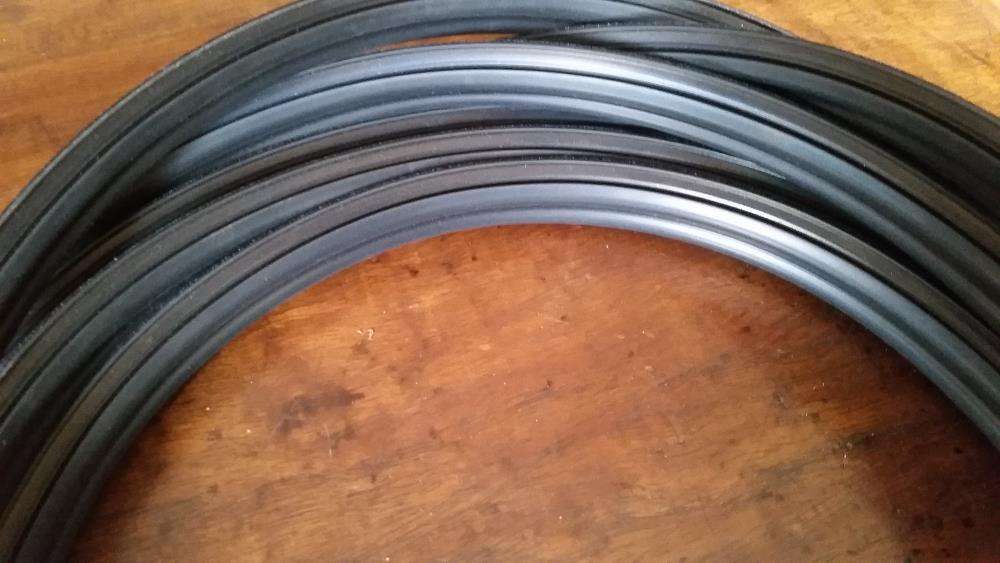 Borracha guia para vidros de carros antigos