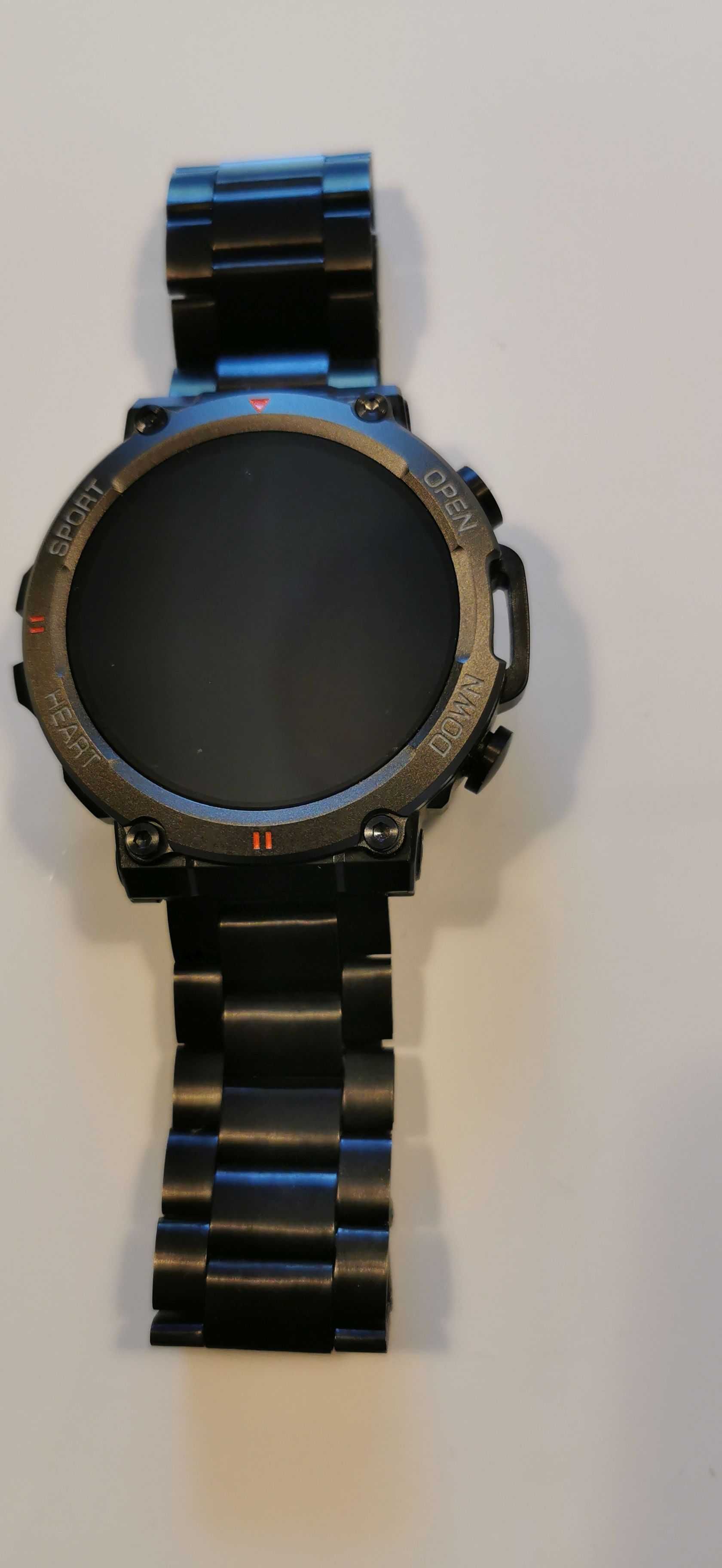 Smartwatch K-56 Pro ze stalową , czarną bransoletą .