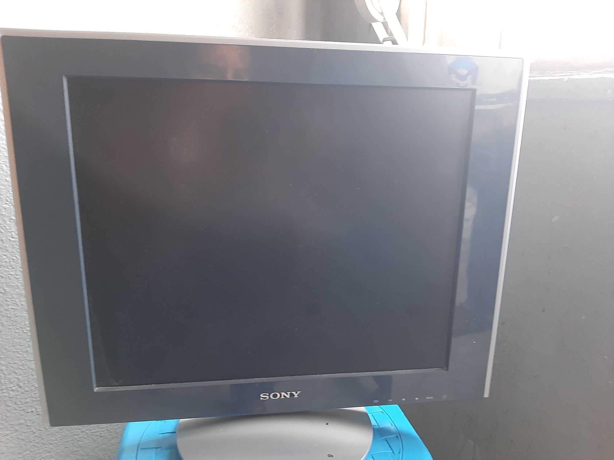 Monitor sony a funcionar