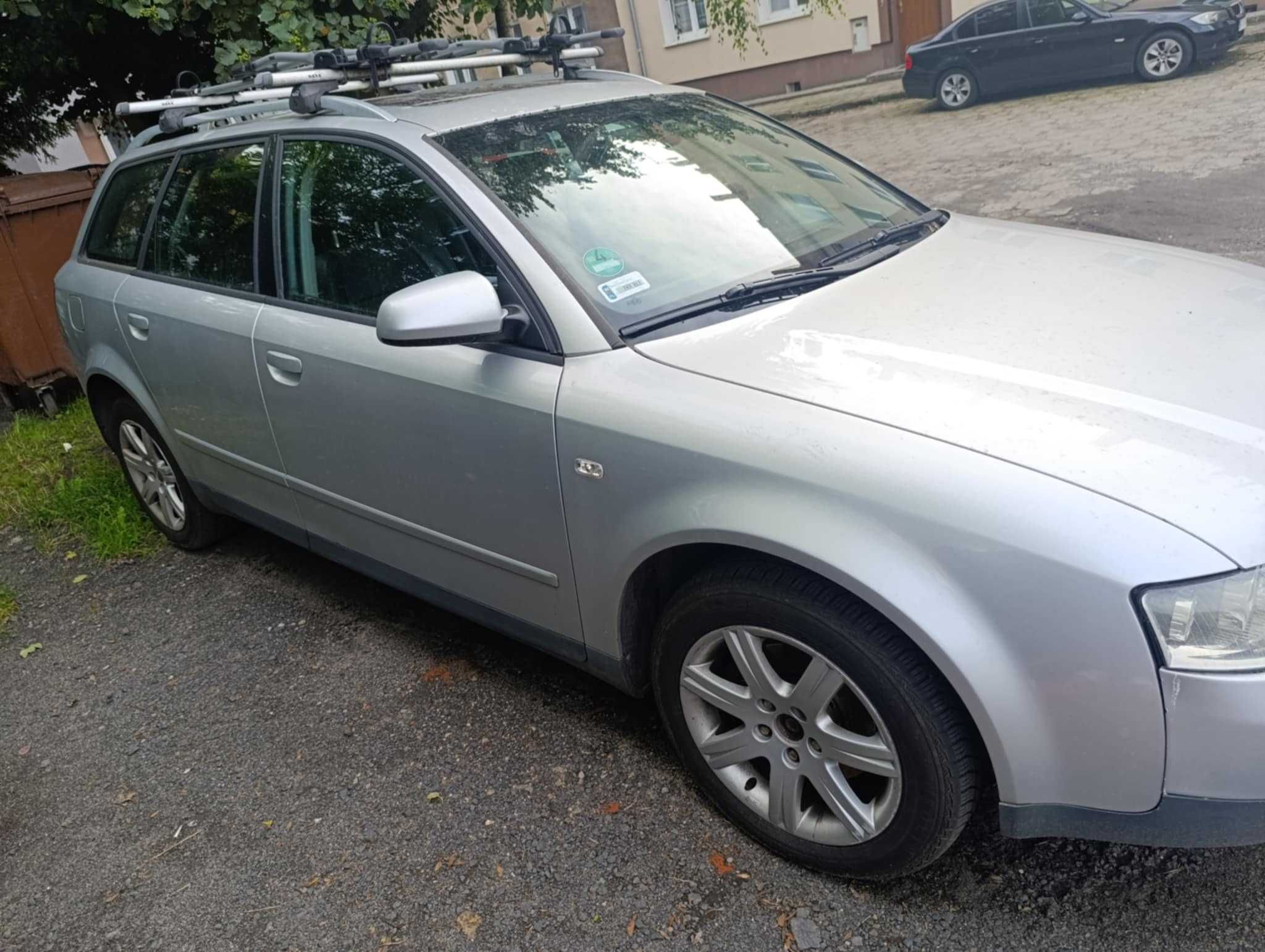 Audi A4b6 uszkodzona