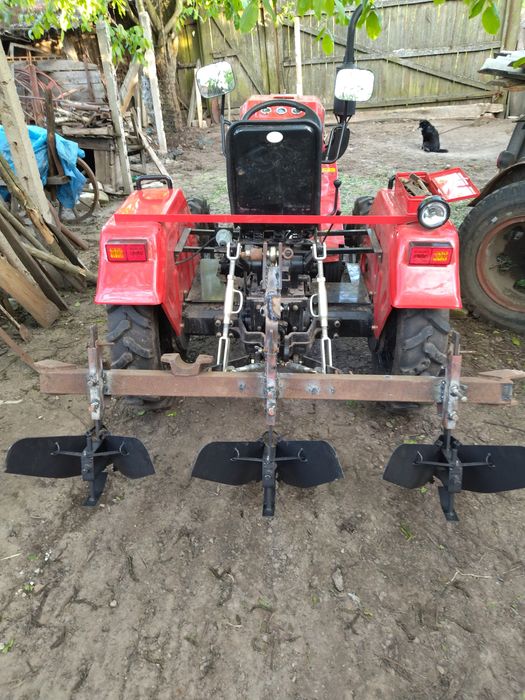 Продається трактор