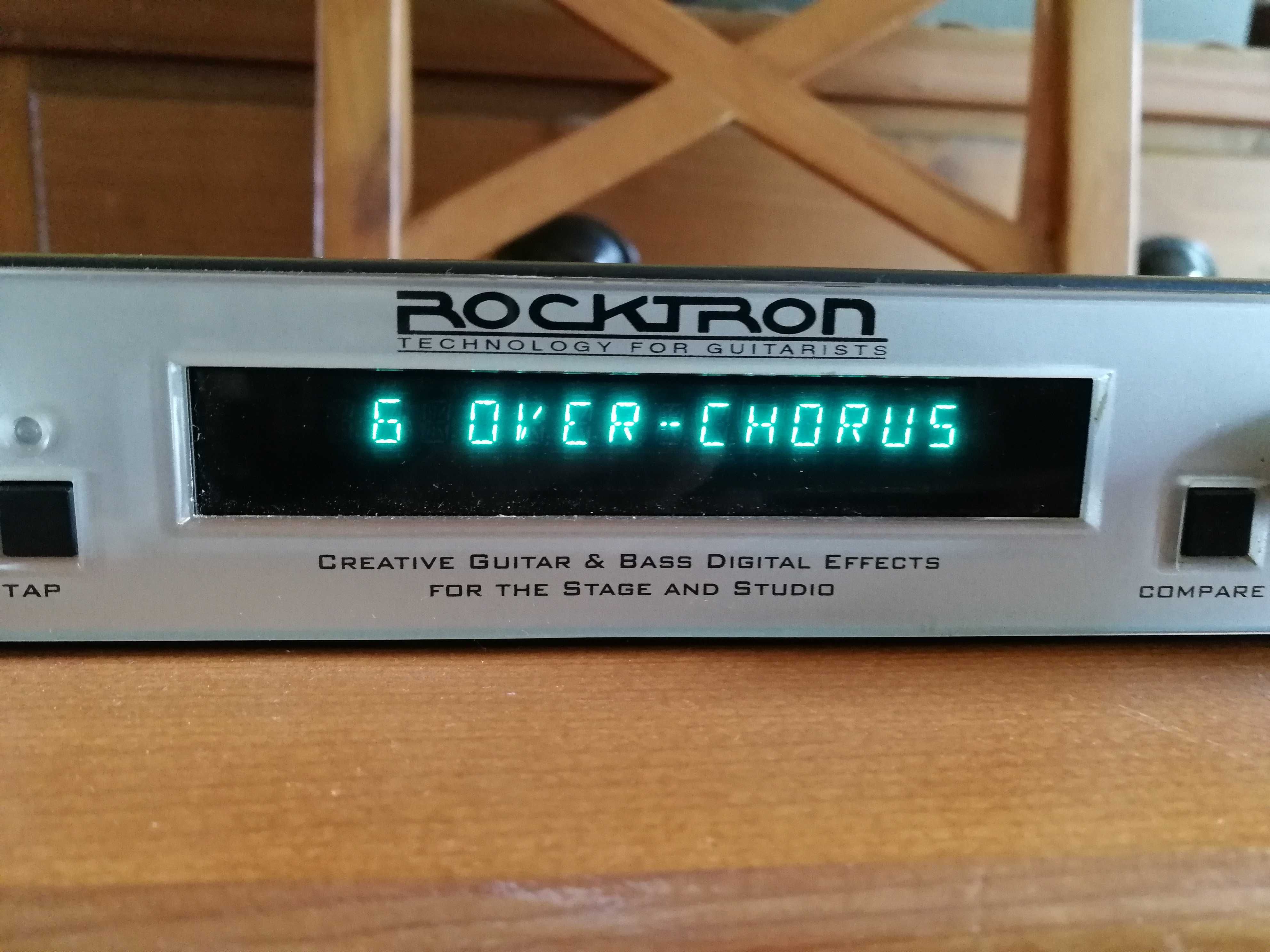 Rocktron Xpression (rack multi-efeitos)