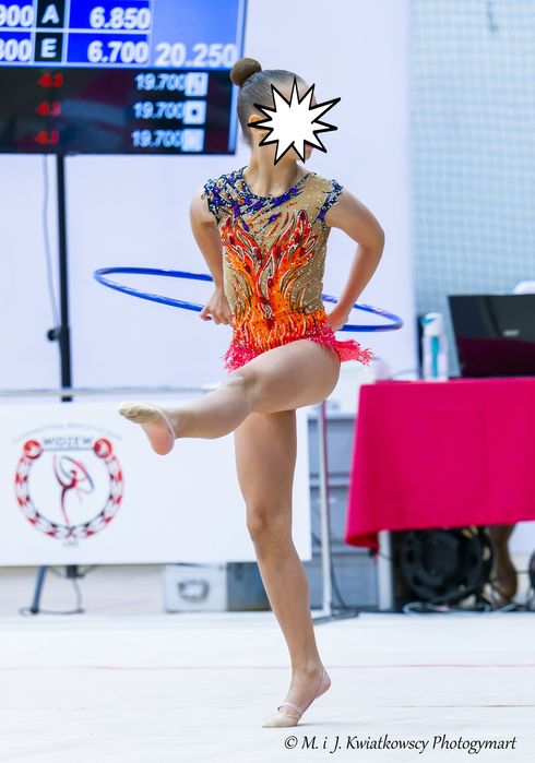 Strój startowy do gimnastyki artystycznej