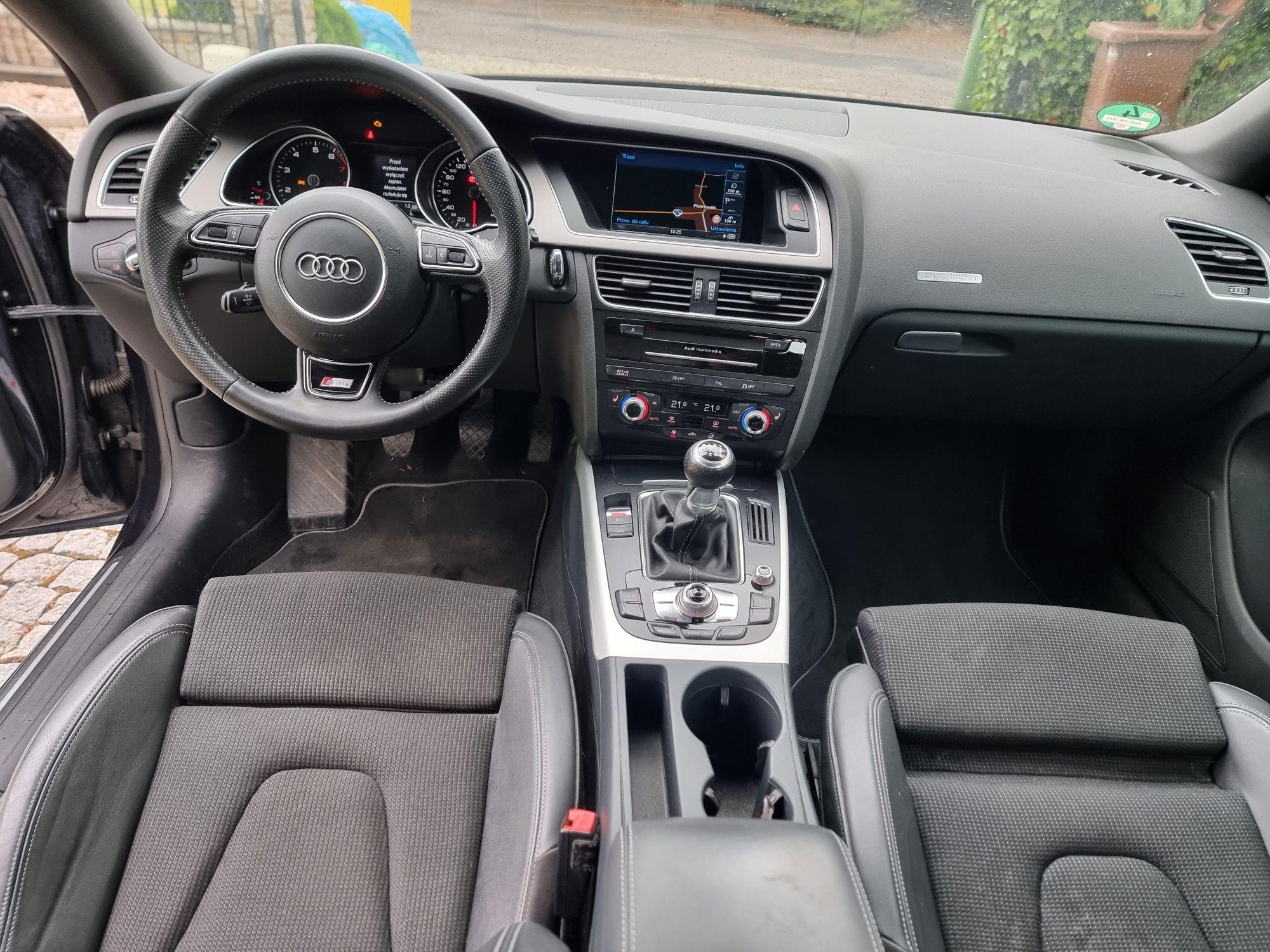 Audi A5 Sportback S-line quattro manual.
