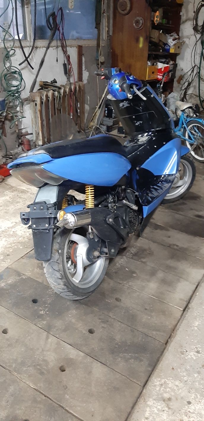 Продам скутер ZS 125 t-8