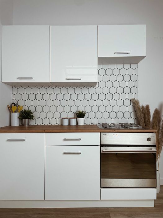 System szafek wiszących stojących kuchnia mat połysk 180 Lena blat dąb