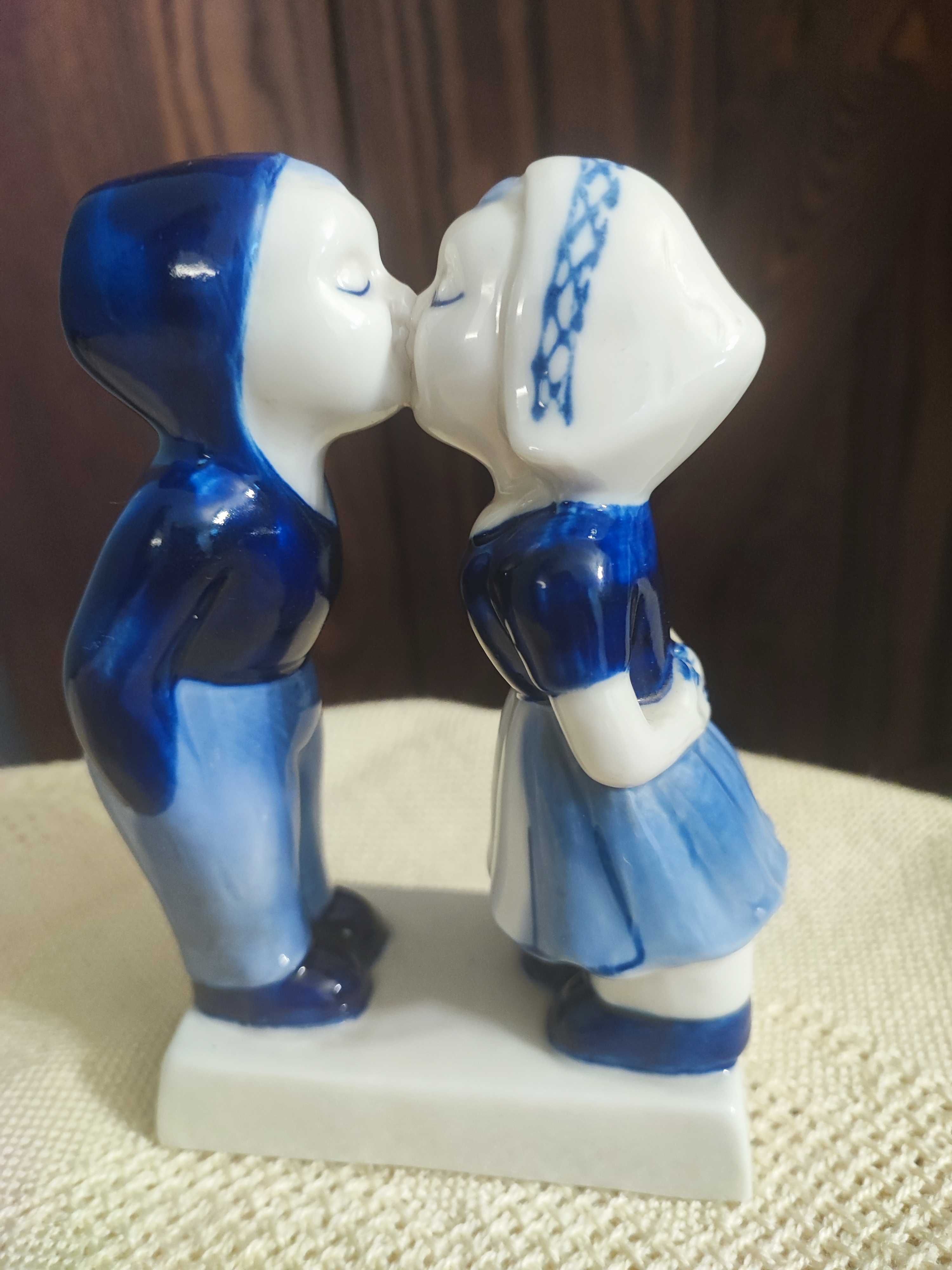 Duża figurka porcelana holenderska dzieci