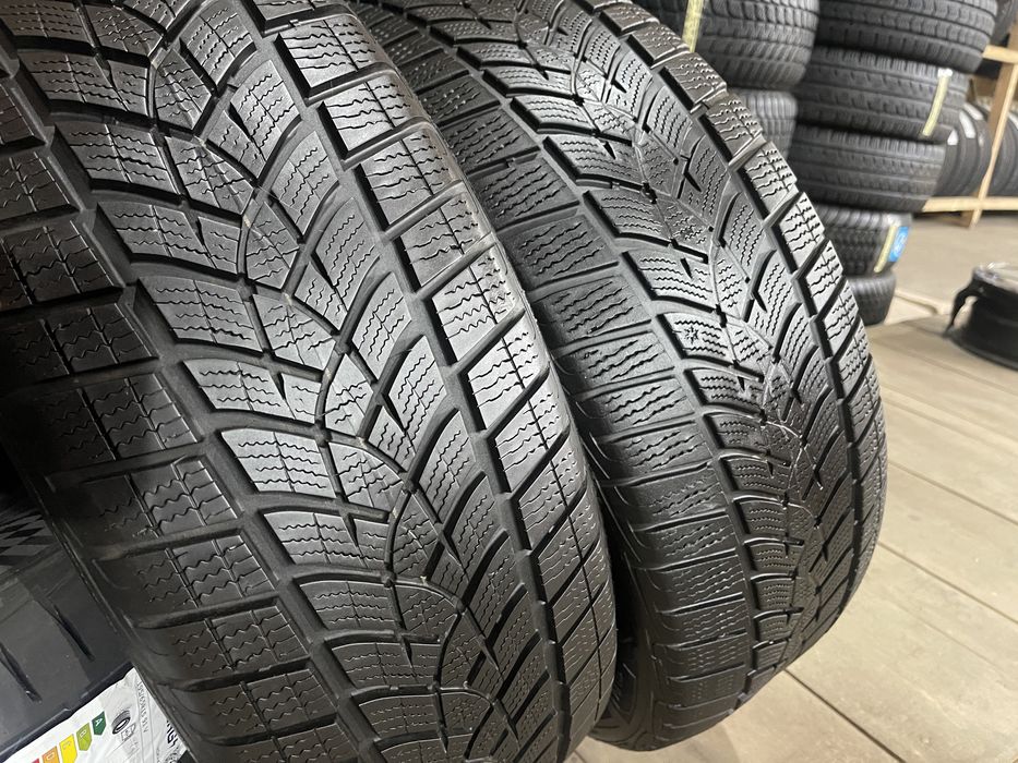 ВШ32 зимові шини 215/60 r17 goodyear резина р17