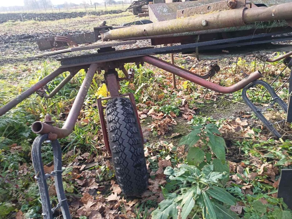 Продам сеноворушилку