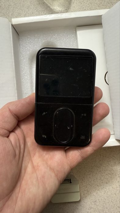 Продам плеєр zen на 30 гіг