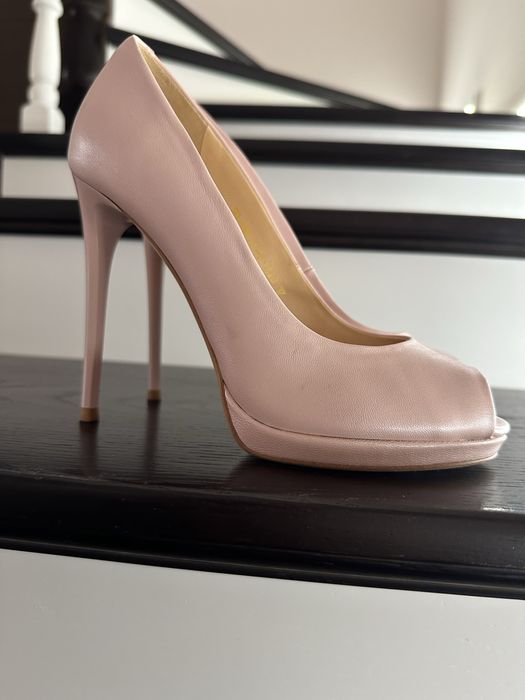 Жіноче взуття, туфлі з відкритим носком