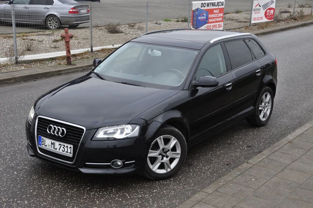 Audi A3 Sportback xenon PANORAMADACH Bezwypadkowy stan BDB