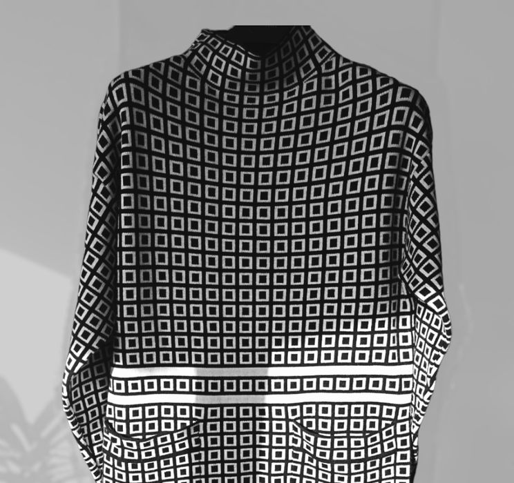 Vestido em malha com bolsos preto e branco