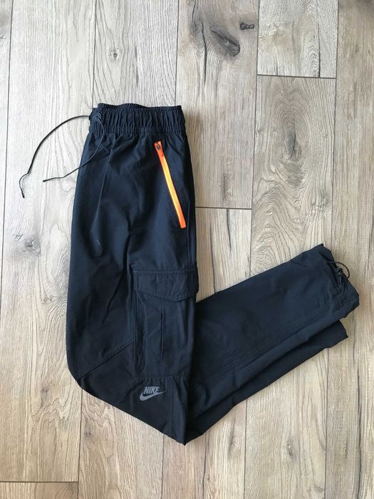 Spodnie dresowe Nike Air Max rozm. S ( nowa kolekcja)