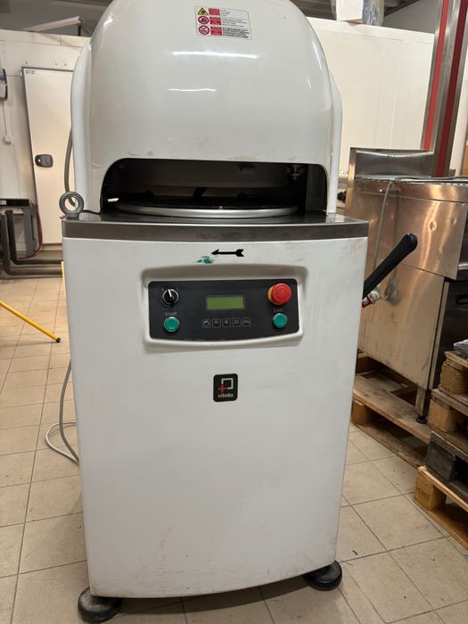 VITELLA SPA TA 15 tradycyjna dzielarko-zaokraglarka do bułek