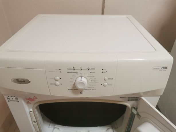 . Máquina secar roupa