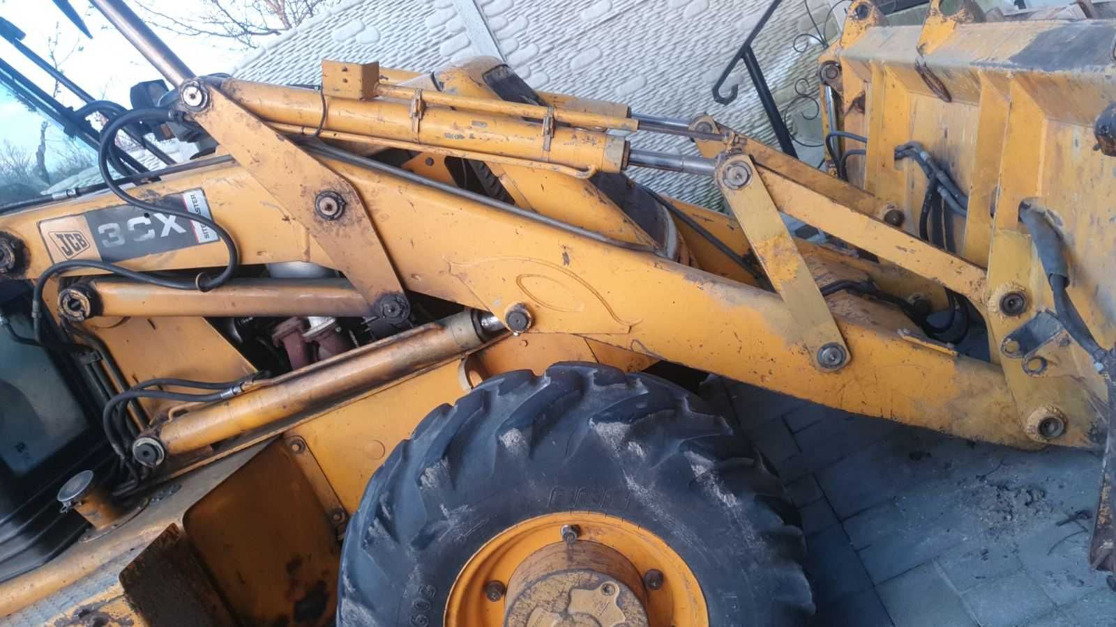 Продам Екскаватор-навантажувач JCB 3CX SM