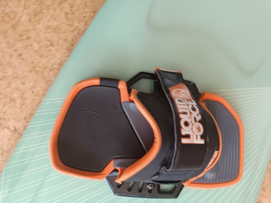 Prancha lightwind LiquidForce Edge 146cm