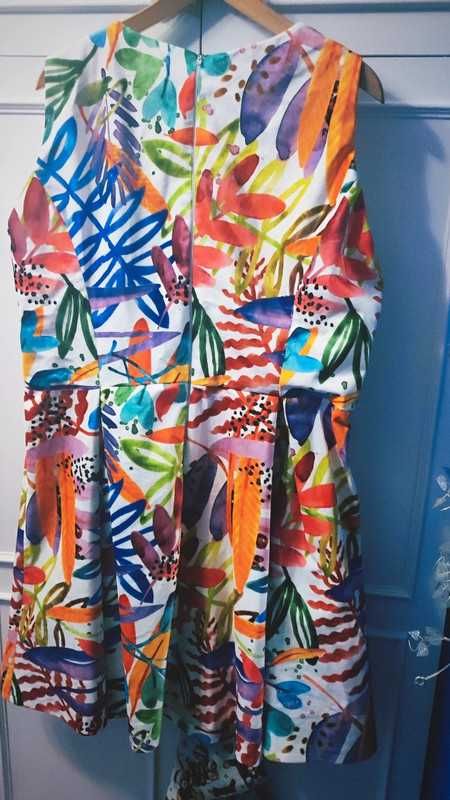 Kolorowa sukienka XL