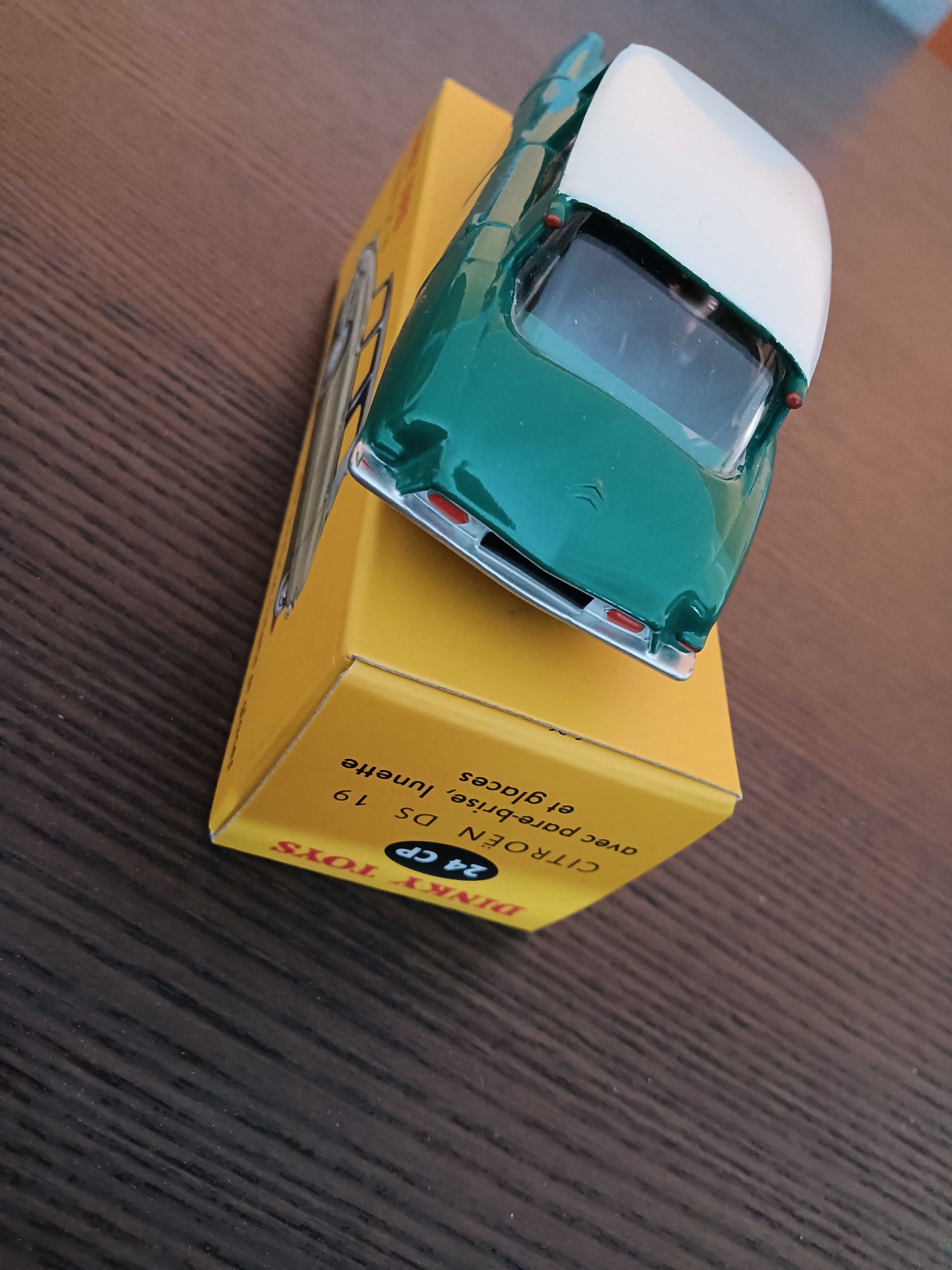 Dinky Toys carro citroen DS 19 verde