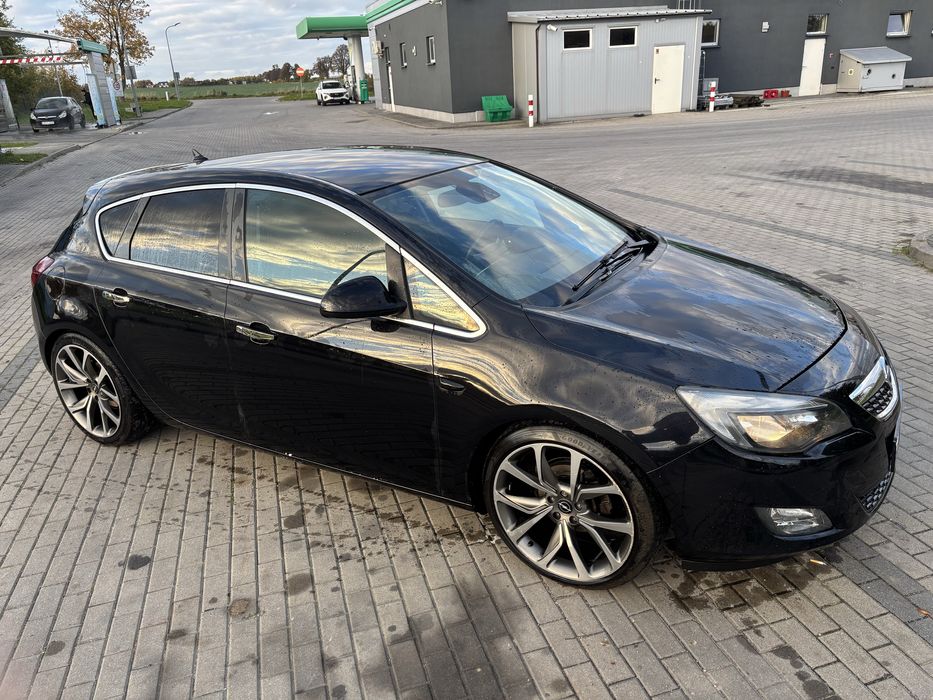 Opel Astra J 1.4T Rok w Kraju