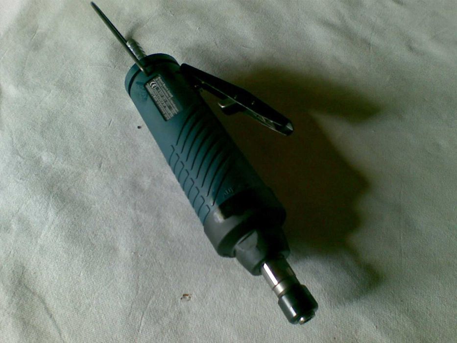 NOVO bosch retificadora reta pneumatica 400w  26 200 rpm ar comprimido