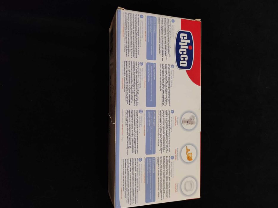 Conchas coletoras de leite da marca chicco, novas, em caixa
