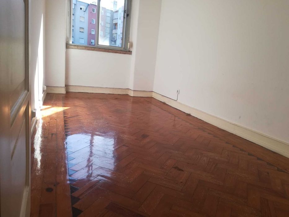 Apartamento T2 na Amadora