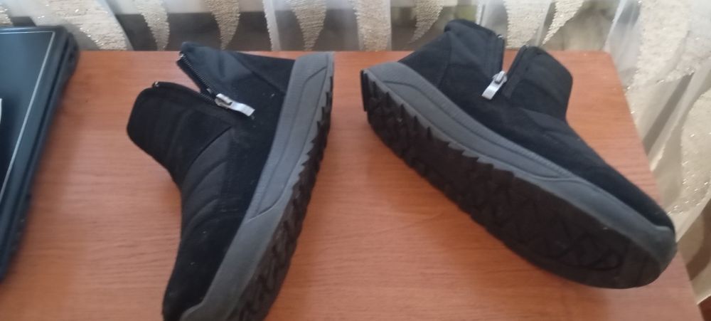 Зимові жіночі черевики