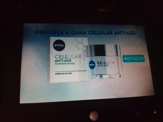 Moldura ecran publicidade e exposicoes com sensor de movimento