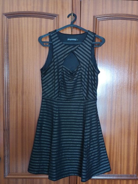 Vestido Preto e Prateado