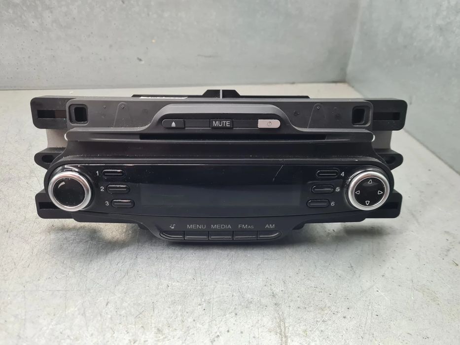 Rádio / auto-rádio ALFA ROMEO Giulietta (940_)