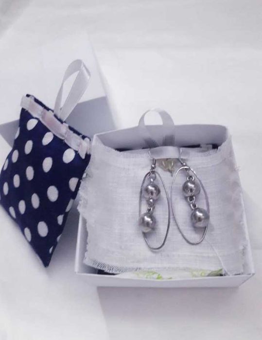 Сережки довгі сріблясті!