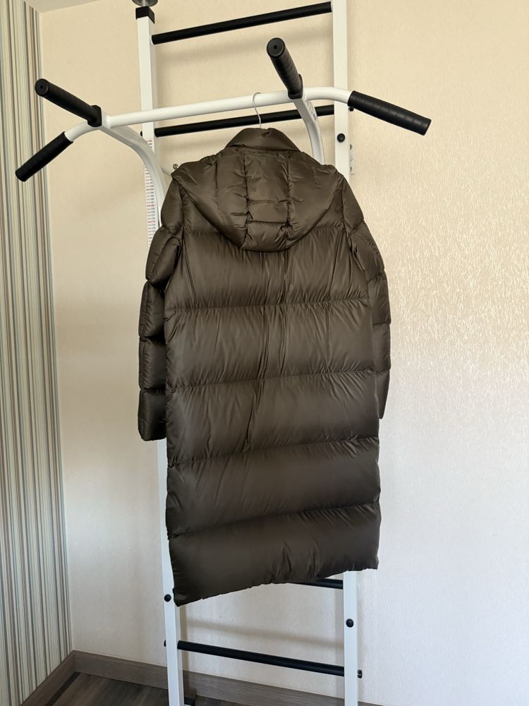 Пуховик Calvin Klein (р. XS)