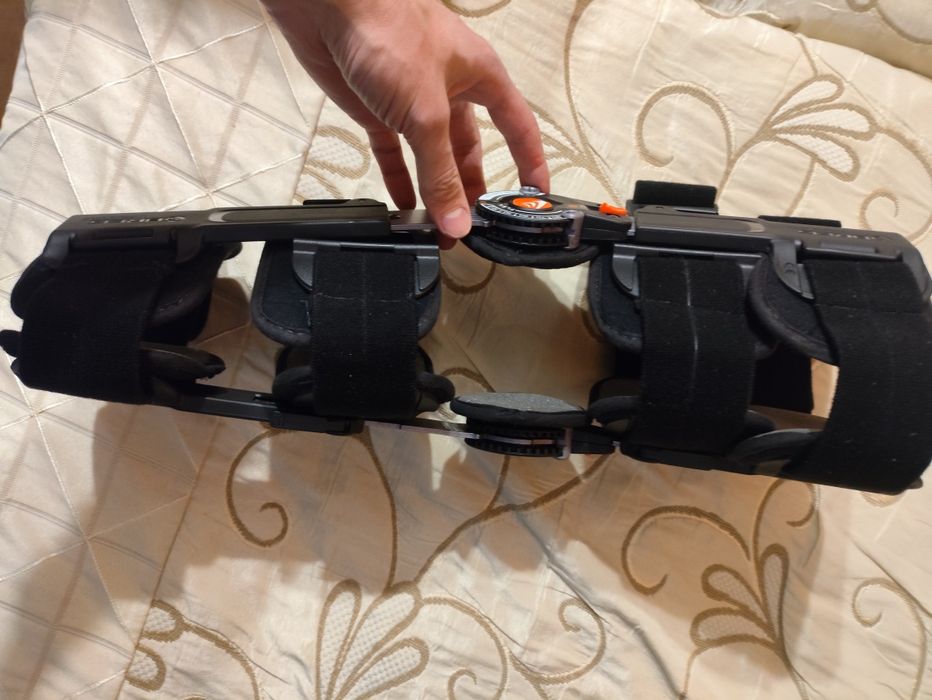 Orteza stawu kolanowego Breg T Scope uniwersalna