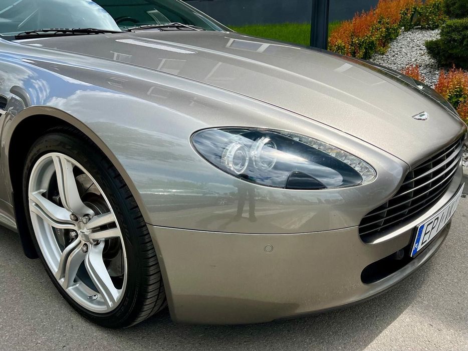 Aston Martin V8 Vantage właściciel