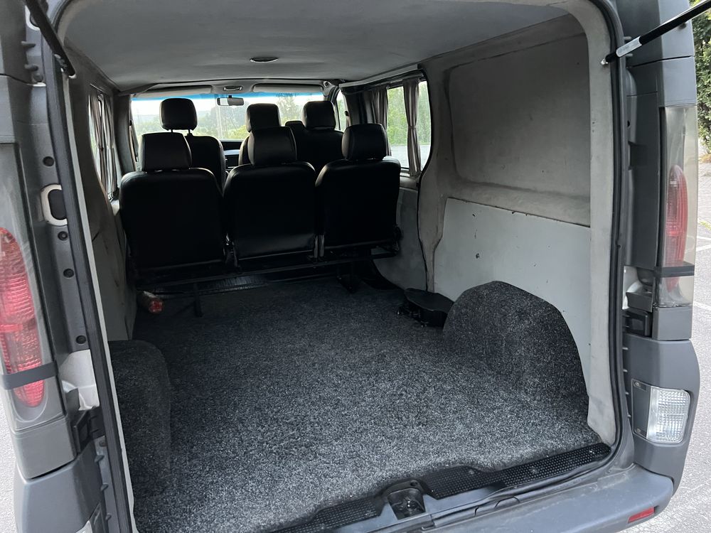 Opel Vivaro Long пассажир 6 мест , категория ..В..