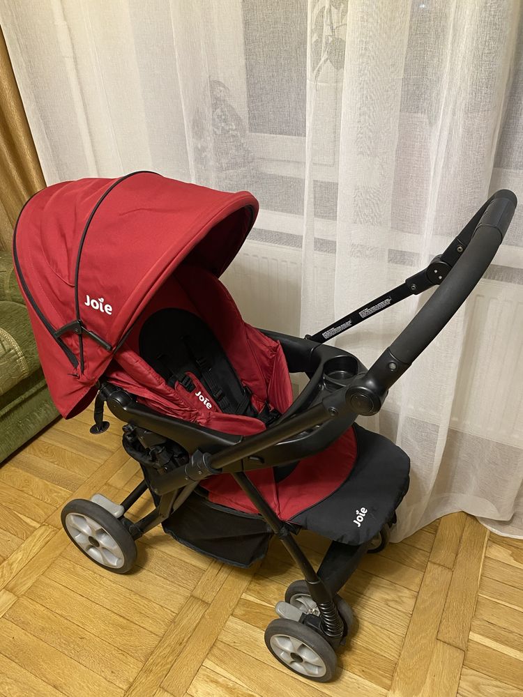 Коляска прогулка JOIE в гарному стані.