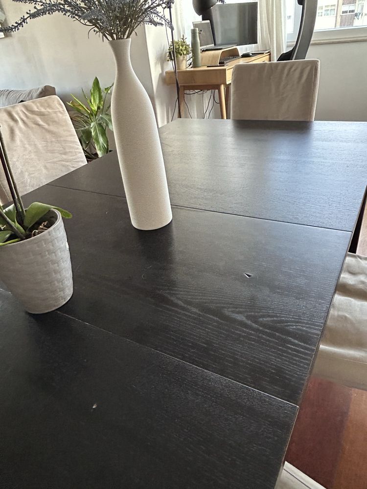 Conjunto Mesa Jantar em Preto - Modelo Bjursta + Cadeiras ( Ikea )