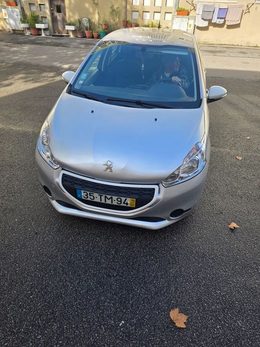 Peugeot 208 1.4 HDi