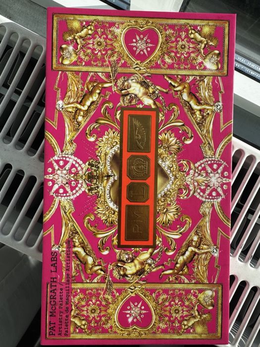 Супер Палетка тіней PAT McGRATH Labs