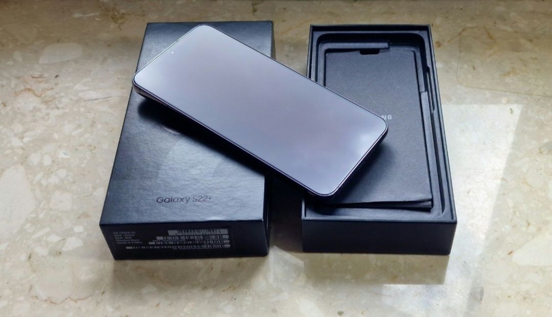 Samsung s22 plus 256GB