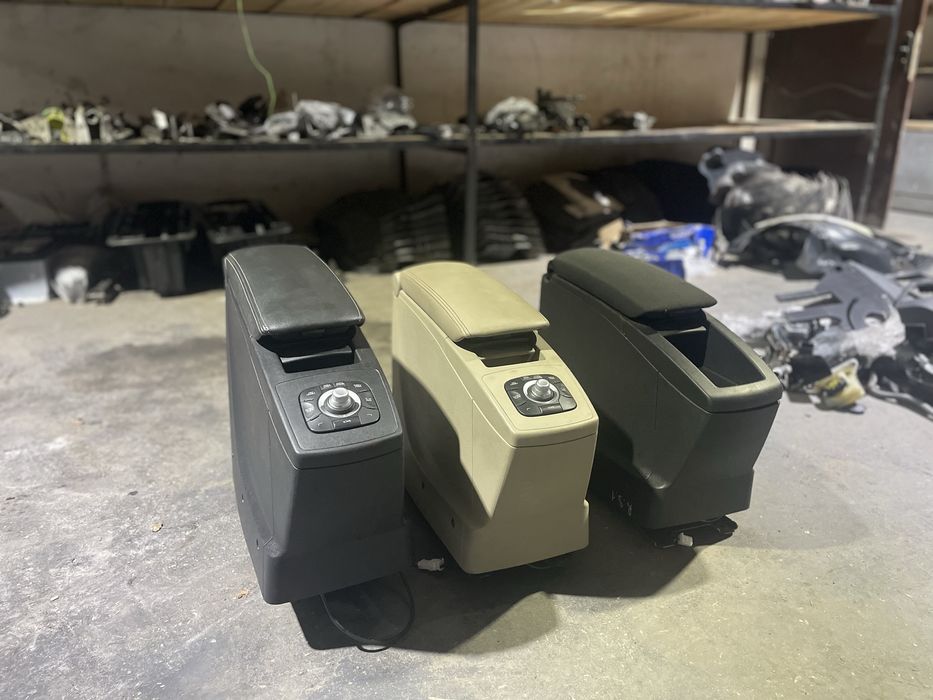 Подлокотник Renault Scenik 3 Grand підлокітник Рено Гранд Сценік