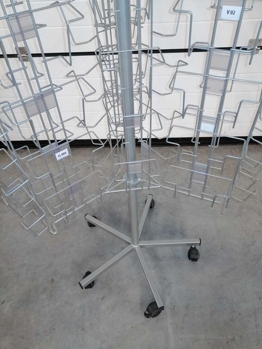 Stojak sklepowy obrotowy