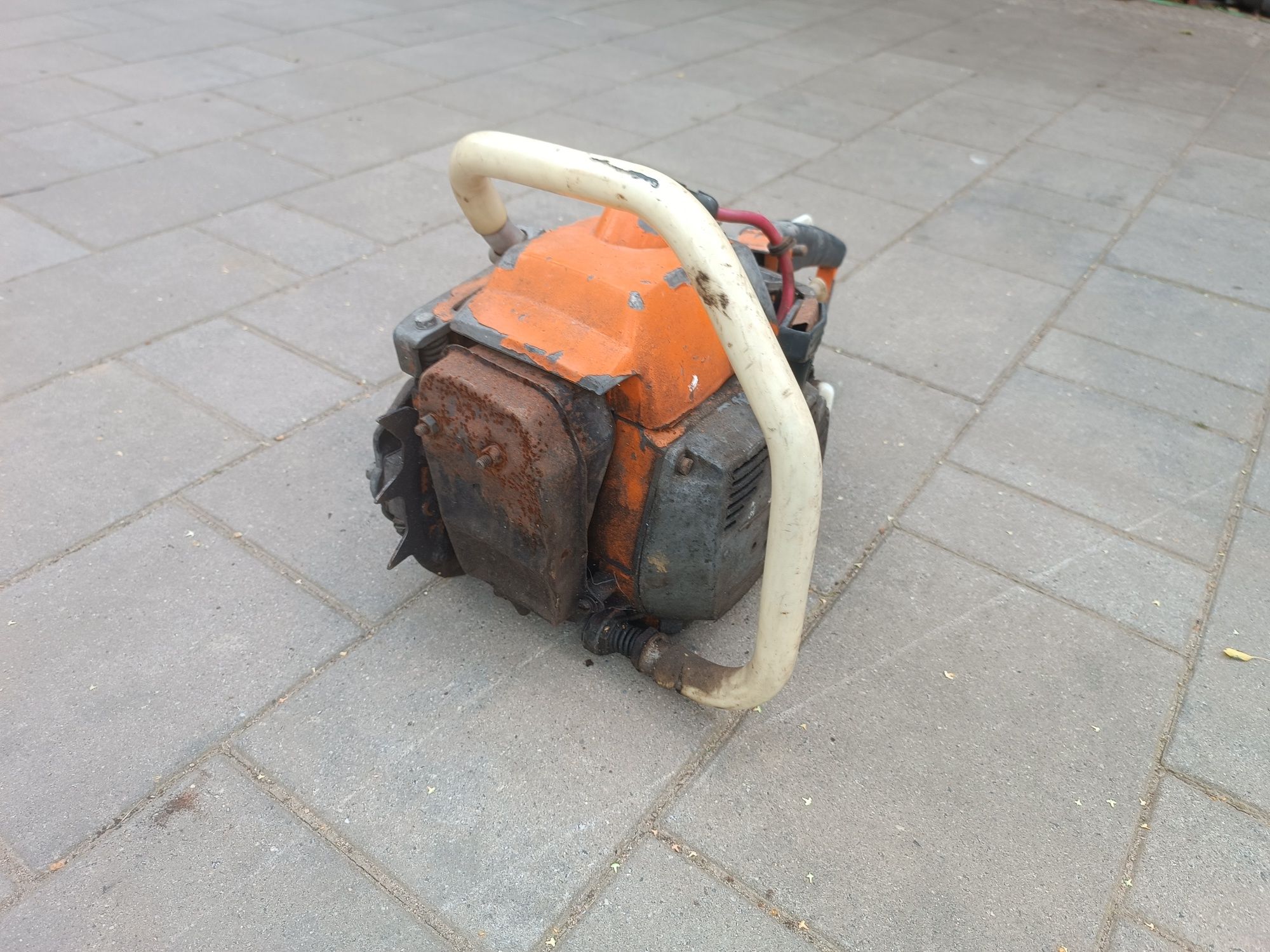 Piła spalinowa motorowa tajga