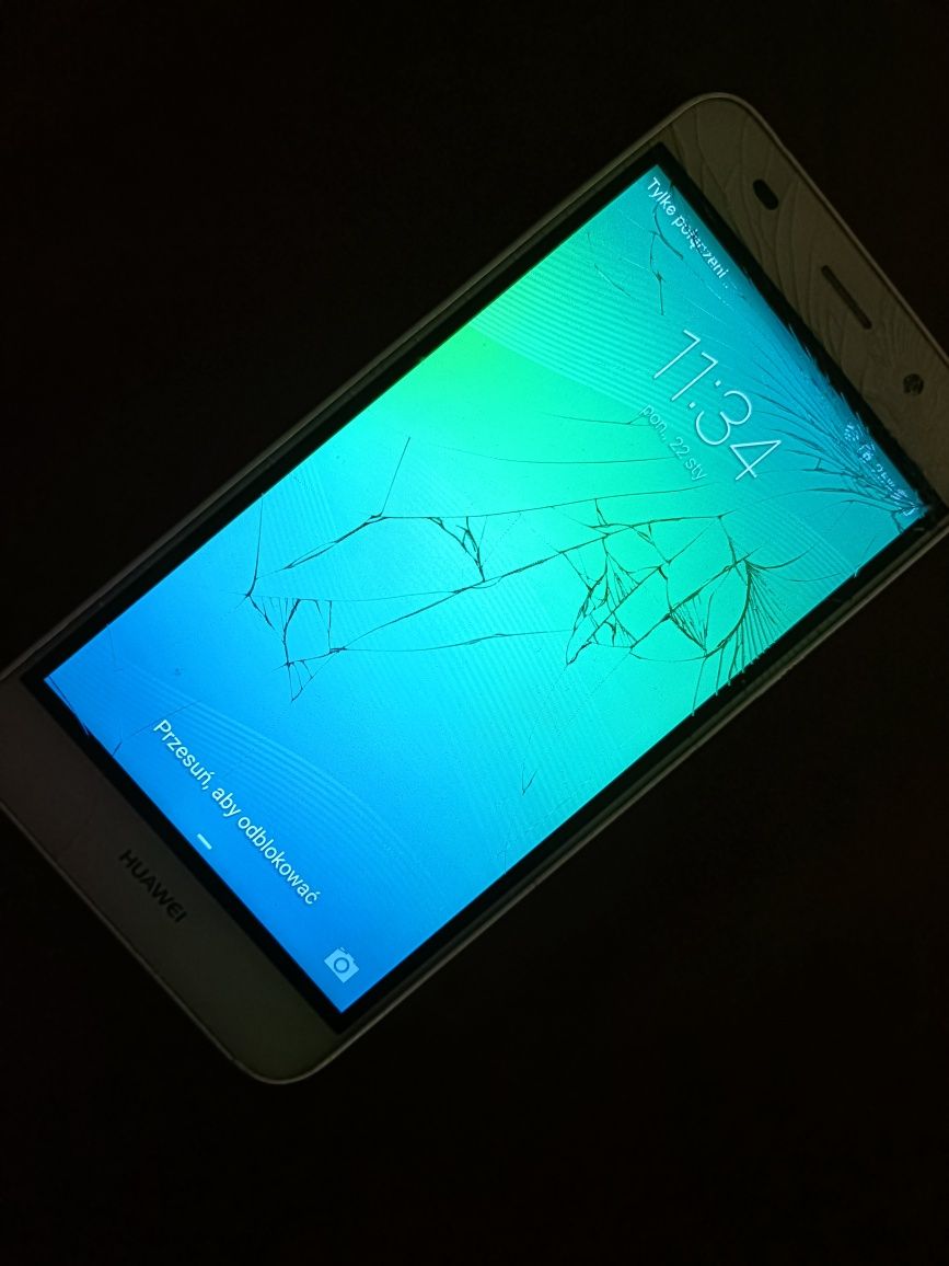 Telefon Huawei uszkodzony